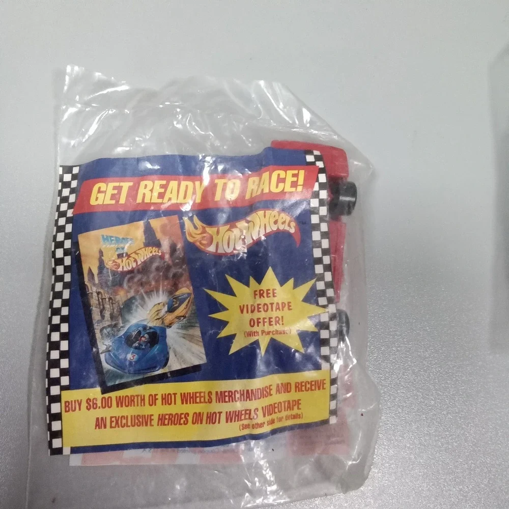 Vintage‎ 1992 Hot Wheels McDonalds Happy Meal Racing Series Thunderbird 27 New